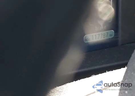 2011 Chevrolet Volt z USA, uszkodzony, nr VIN 1G1RD6E46BU102059